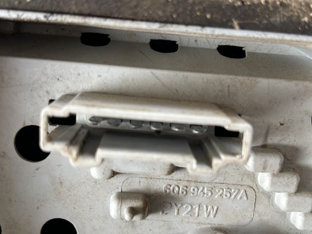 bontott VW POLO IV Bal Hátsó Lámpa