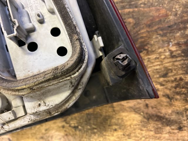 bontott VW POLO IV Bal Hátsó Lámpa