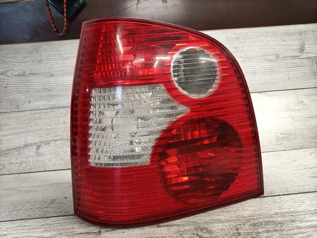 bontott VW POLO IV Bal hátsó Lámpabúra