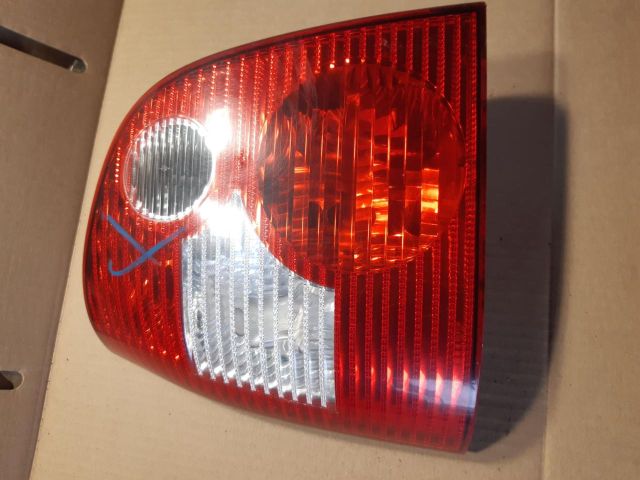 bontott VW POLO IV Bal hátsó Lámpabúra