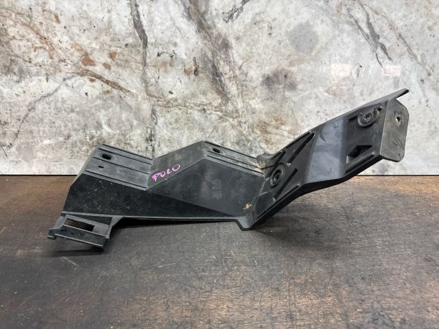 bontott VW POLO IV Bal hátsó Lökhárító Tartó (Műanyag)