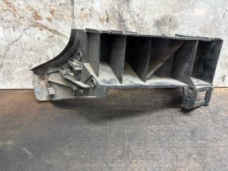 bontott VW POLO IV Bal hátsó Lökhárító Tartó (Műanyag)