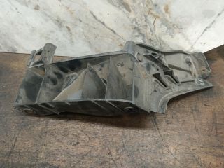 bontott VW POLO IV Bal hátsó Lökhárító Tartó (Műanyag)