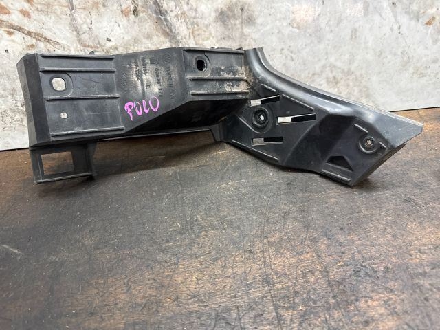 bontott VW POLO IV Bal hátsó Lökhárító Tartó (Műanyag)