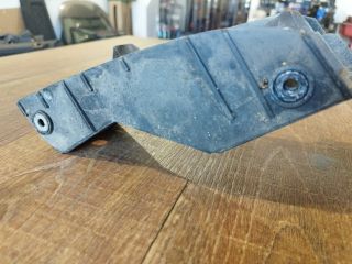 bontott VW POLO IV Bal hátsó Oldal Lökhárító Tartó (Műanyag)