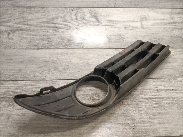 bontott VW POLO IV Bal Ködfényszóró Lámpakeret