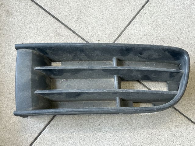 bontott VW POLO IV Bal Ködlámpa Rács