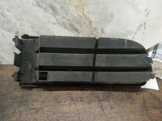 bontott VW POLO IV Bal Ködlámpa Rács