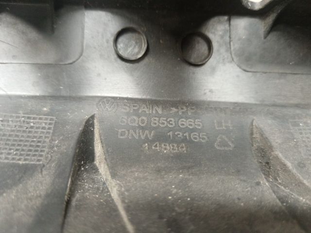 bontott VW POLO IV Bal Ködlámpa Rács