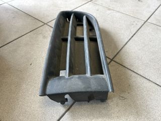 bontott VW POLO IV Bal Ködlámpa Rács