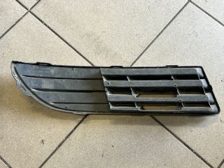 bontott VW POLO IV Bal Ködlámpa Rács