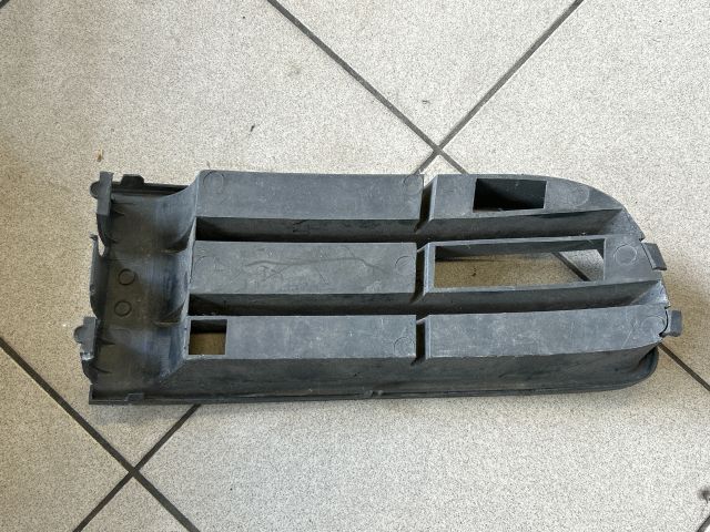 bontott VW POLO IV Bal Ködlámpa Rács