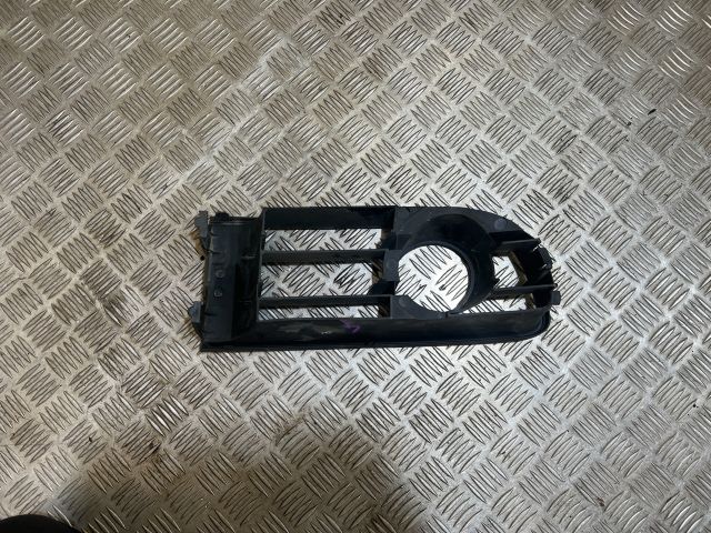 bontott VW POLO IV Bal Ködlámpa Rács