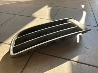 bontott VW POLO IV Bal Ködlámpa Rács