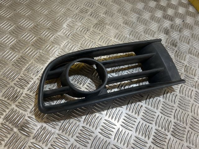 bontott VW POLO IV Bal Ködlámpa Rács