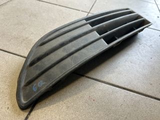 bontott VW POLO IV Bal Ködlámpa Rács