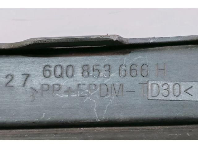 bontott VW POLO IV Bal Ködlámpa Rács