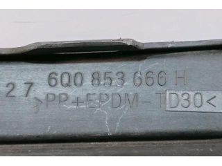 bontott VW POLO IV Bal Ködlámpa Rács