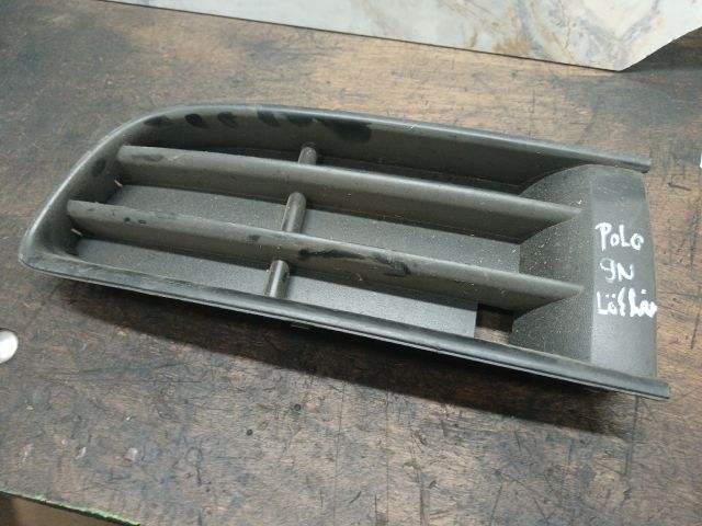 bontott VW POLO IV Bal Ködlámpa Rács