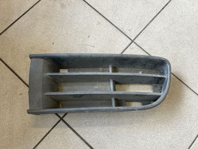 bontott VW POLO IV Bal Ködlámpa Rács