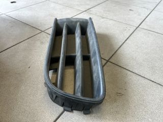 bontott VW POLO IV Bal Ködlámpa Rács