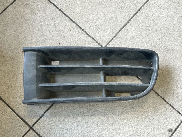 bontott VW POLO IV Bal Ködlámpa Rács