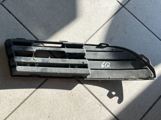 bontott VW POLO IV Bal Ködlámpa Rács