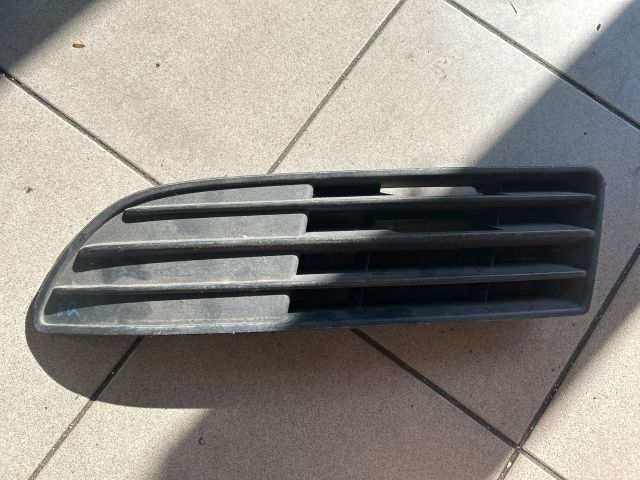 bontott VW POLO IV Bal Ködlámpa Rács