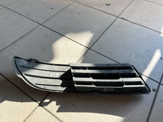 bontott VW POLO IV Bal Ködlámpa Rács