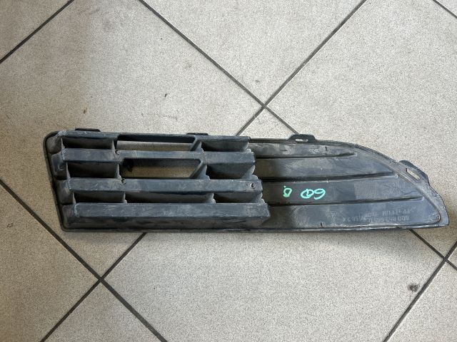 bontott VW POLO IV Bal Ködlámpa Rács