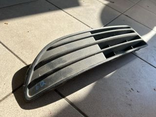 bontott VW POLO IV Bal Ködlámpa Rács