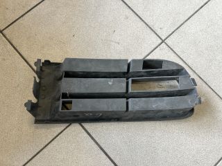 bontott VW POLO IV Bal Ködlámpa Rács