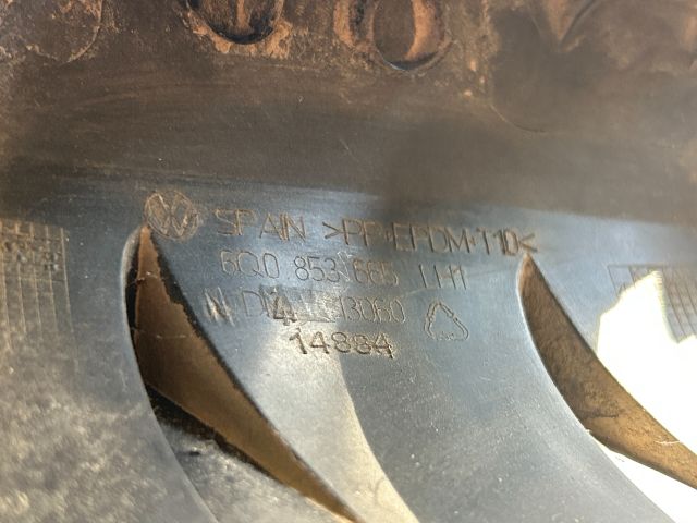 bontott VW POLO IV Bal Ködlámpa Rács