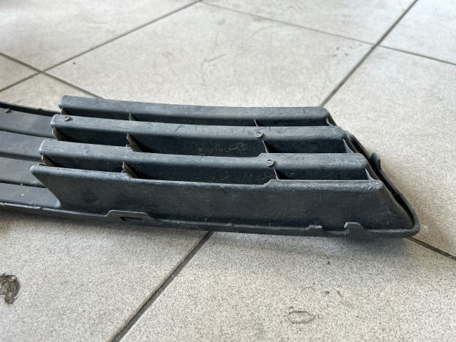 bontott VW POLO IV Bal Ködlámpa Rács