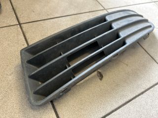 bontott VW POLO IV Bal Ködlámpa Rács