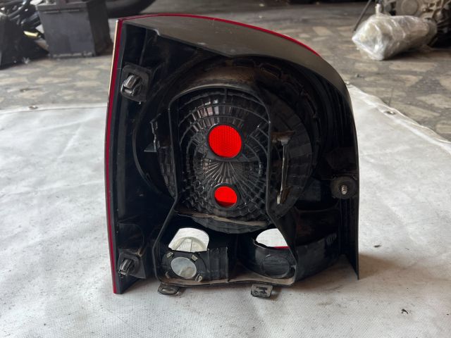 bontott VW POLO IV Bal Külső Hátsó Lámpa