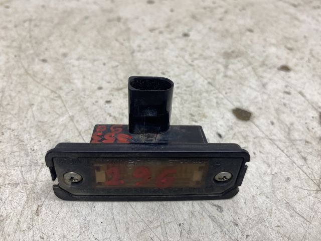 bontott VW POLO IV Bal Rendszámtábla Világítás