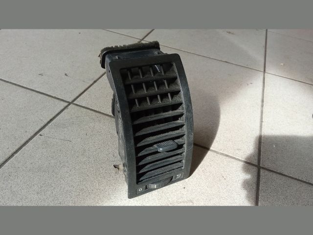 bontott VW POLO IV Bal Szellőző