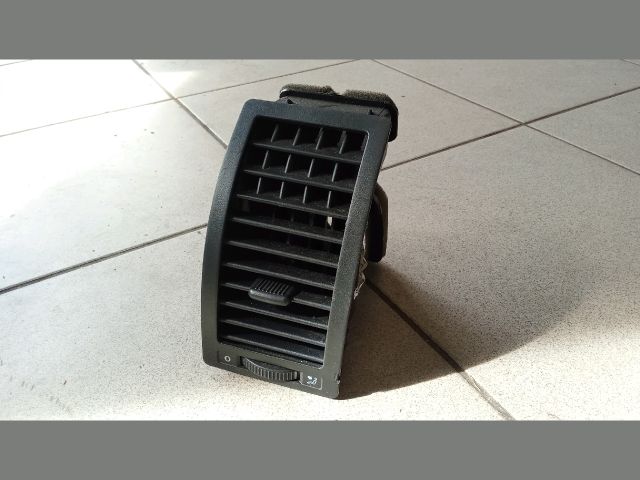 bontott VW POLO IV Bal Szellőző