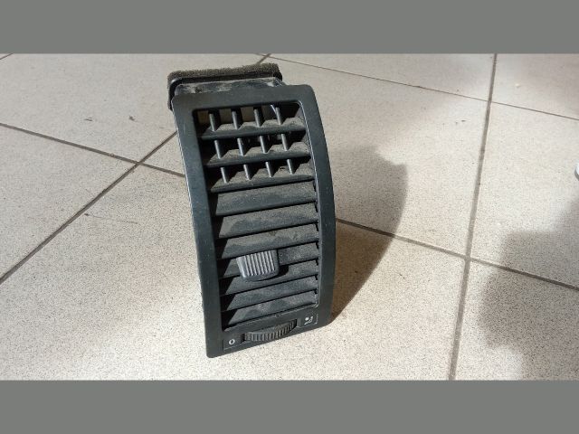 bontott VW POLO IV Bal Szellőző