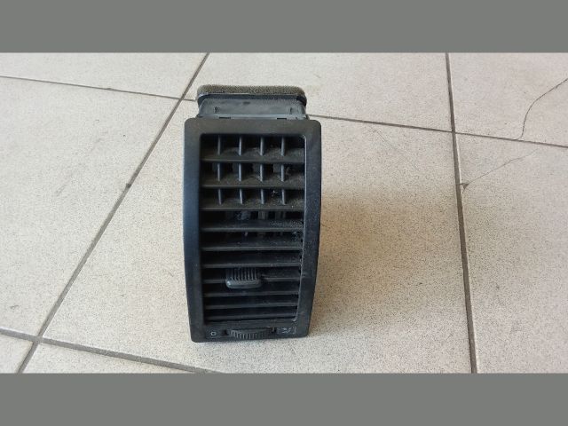 bontott VW POLO IV Bal Szellőző