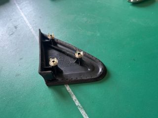 bontott VW POLO IV Bal Visszapillantó Tükör Előtti Burkolat