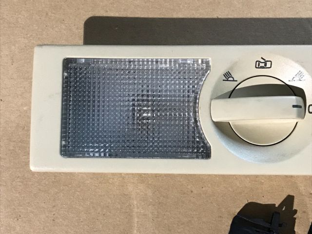 bontott VW POLO IV Beltér Világítás Első