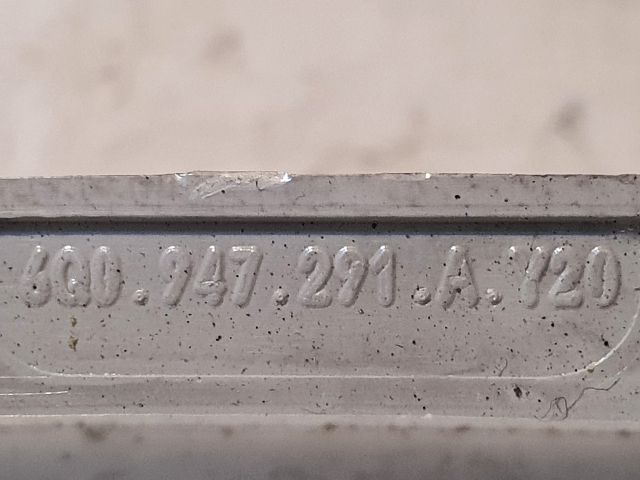 bontott VW POLO IV Beltér Világítás Hátsó