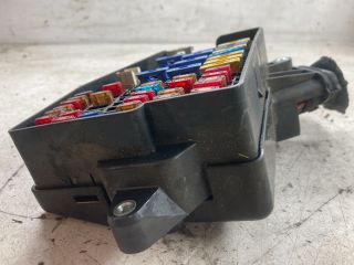 bontott VW POLO IV Biztosítéktábla Doboz