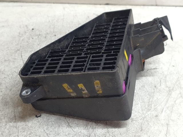 bontott VW POLO IV Biztosítéktábla Utastér