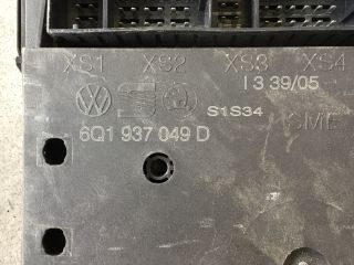 bontott VW POLO IV Biztosítéktábla Utastér