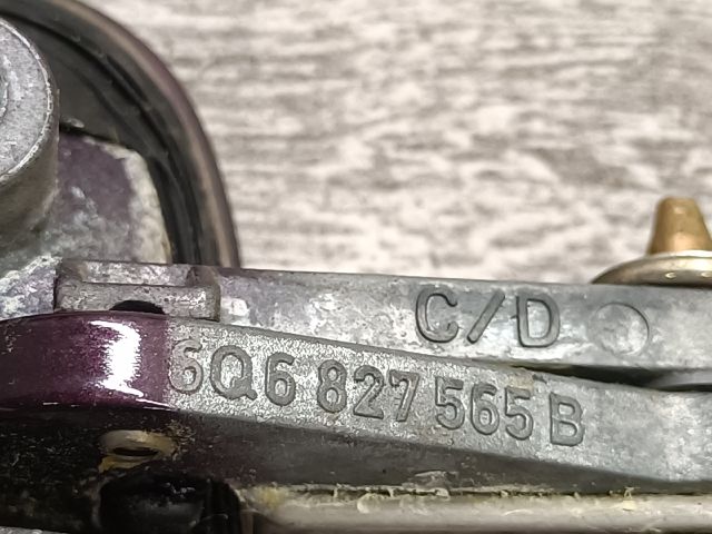 bontott VW POLO IV Csomagtérajtó Kilincs