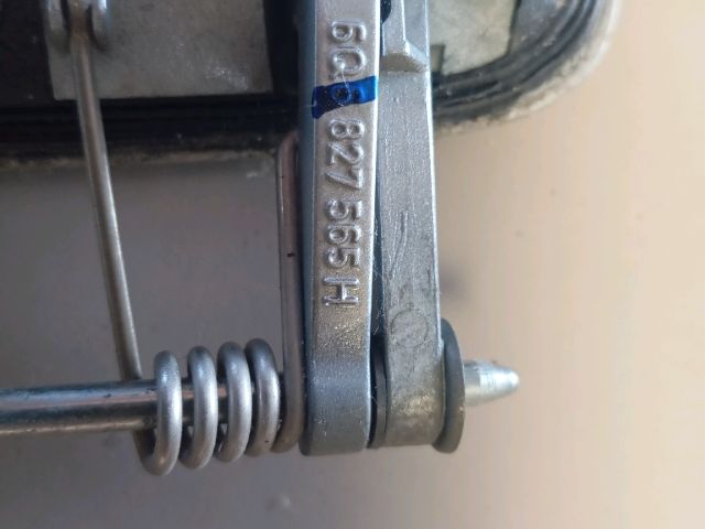 bontott VW POLO IV Csomagtérajtó Kilincs