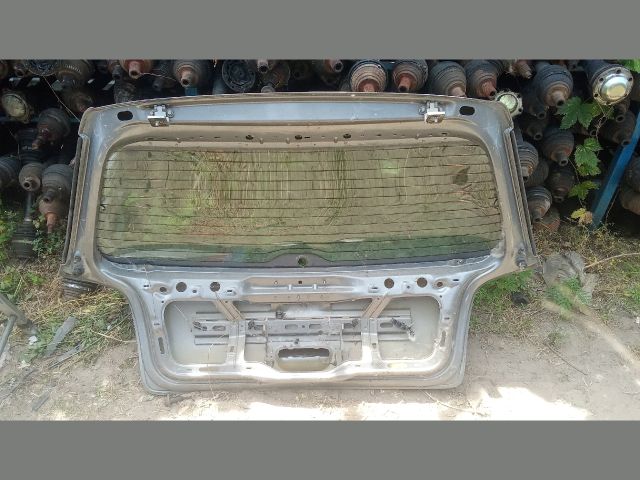 bontott VW POLO IV Csomagtérajtó (Részeivel)